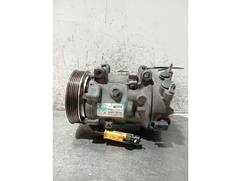 Recambio de compresor aire acondicionado para peugeot partner tepee 1.6 hdi referencia OEM IAM 9684432480  