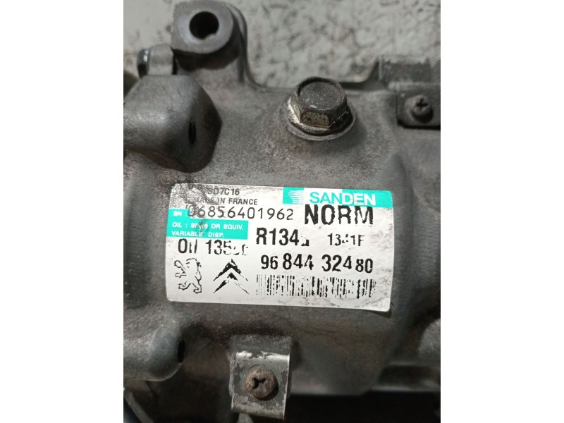 Recambio de compresor aire acondicionado para peugeot partner tepee 1.6 hdi referencia OEM IAM 9684432480  