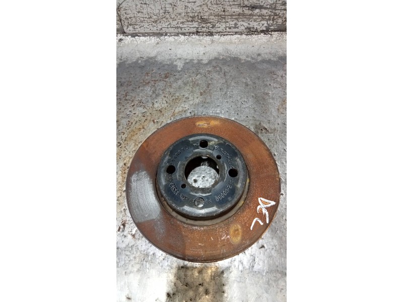 Recambio de disco freno delantero para toyota yaris 1.3 16v cat referencia OEM IAM   
