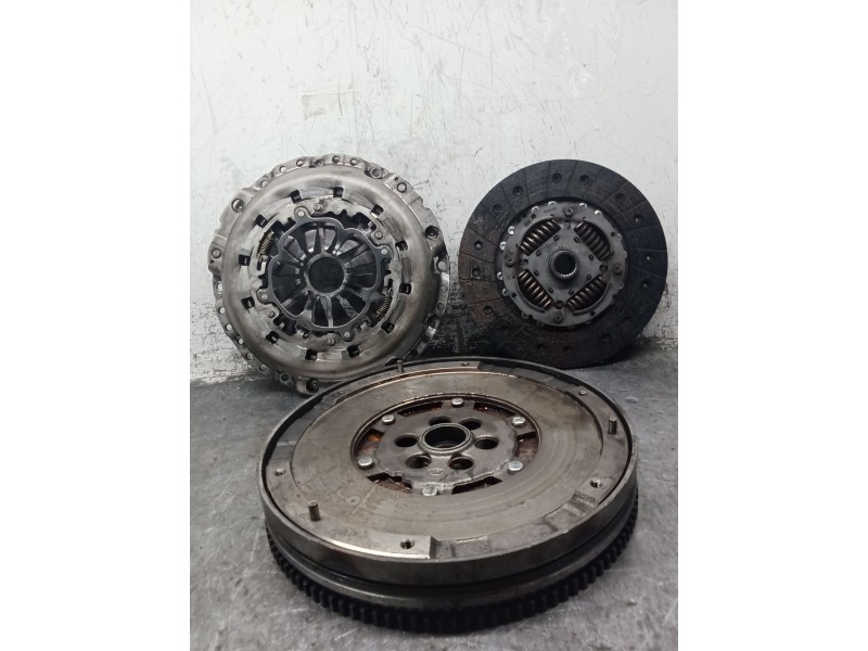 Recambio de kit embrague para audi a4 b7 avant (8ed) 2.0 tdi 16v referencia OEM IAM 324033410 415024410 