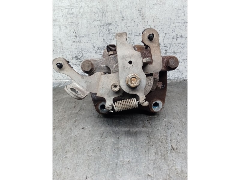 Recambio de pinza freno trasera derecha para peugeot partner tepee 1.6 hdi referencia OEM IAM   