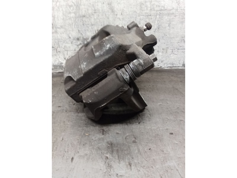 Recambio de pinza freno delantera derecha para opel astra j sedán 1.6 cdti (69) referencia OEM IAM   
