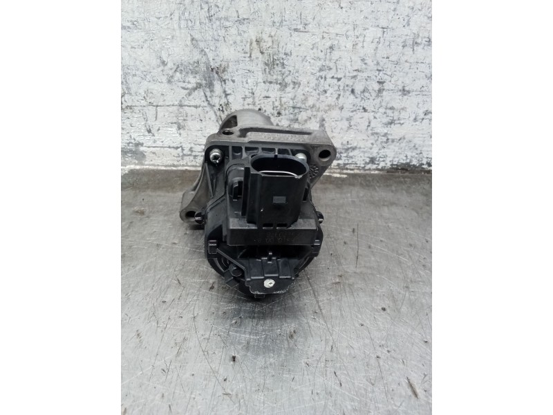 Recambio de valvula egr para opel astra j sedán 1.6 cdti (69) referencia OEM IAM 55570005  