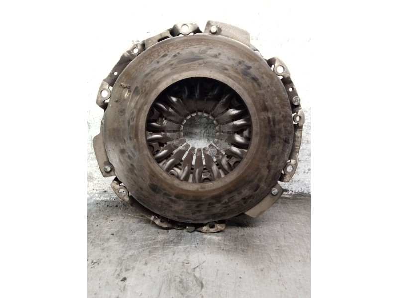 Recambio de kit embrague para opel astra j sedán 1.6 cdti (69) referencia OEM IAM 55574452 55574453 55574450