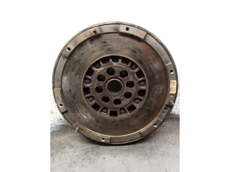 Recambio de kit embrague para opel astra j sedán 1.6 cdti (69) referencia OEM IAM 55574452 55574453 55574450