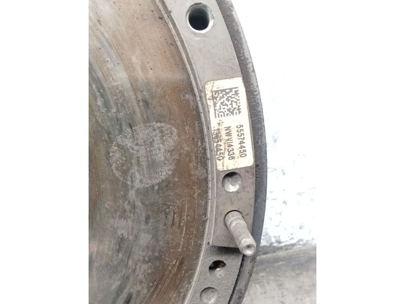 Recambio de kit embrague para opel astra j sedán 1.6 cdti (69) referencia OEM IAM 55574452 55574453 55574450