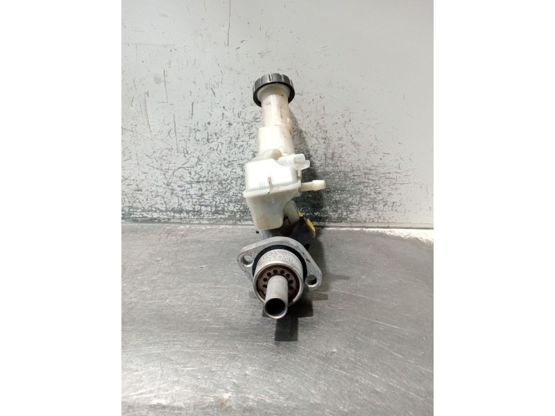 Recambio de bomba freno para renault clio grandtour dynamique referencia OEM IAM 8200129956  