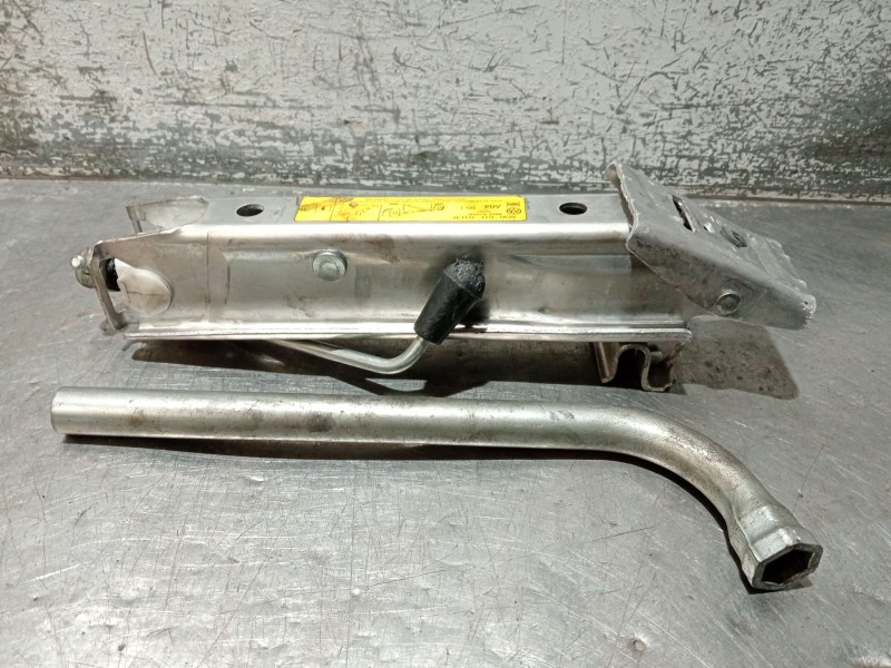 Recambio de gato para seat cordoba (6l2) 1.9 tdi referencia OEM IAM 6Q0011031  