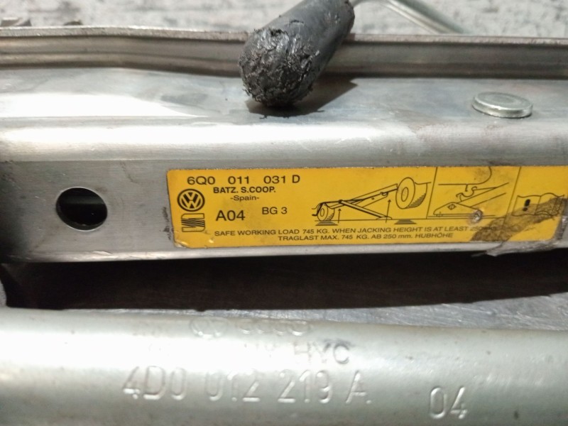 Recambio de gato para seat cordoba (6l2) 1.9 tdi referencia OEM IAM 6Q0011031  