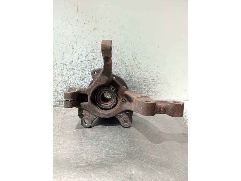 Recambio de mangueta delantera izquierda para renault clio grandtour dynamique referencia OEM IAM   