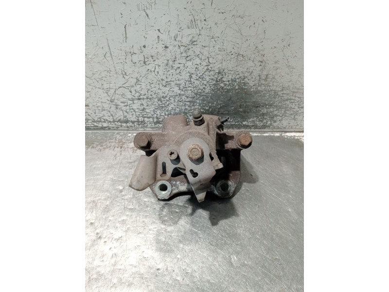 Recambio de pinza freno trasera derecha para renault clio grandtour dynamique referencia OEM IAM   