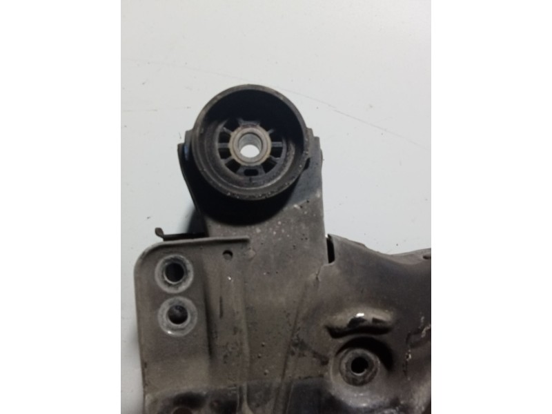 Recambio de puente delantero para opel astra j sedán 1.6 cdti (69) referencia OEM IAM   CUNA