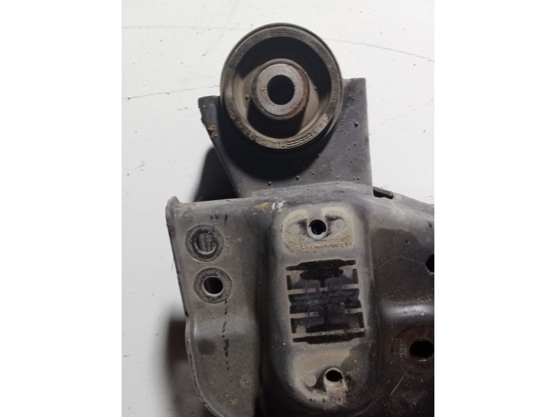 Recambio de puente delantero para opel astra j sedán 1.6 cdti (69) referencia OEM IAM   CUNA
