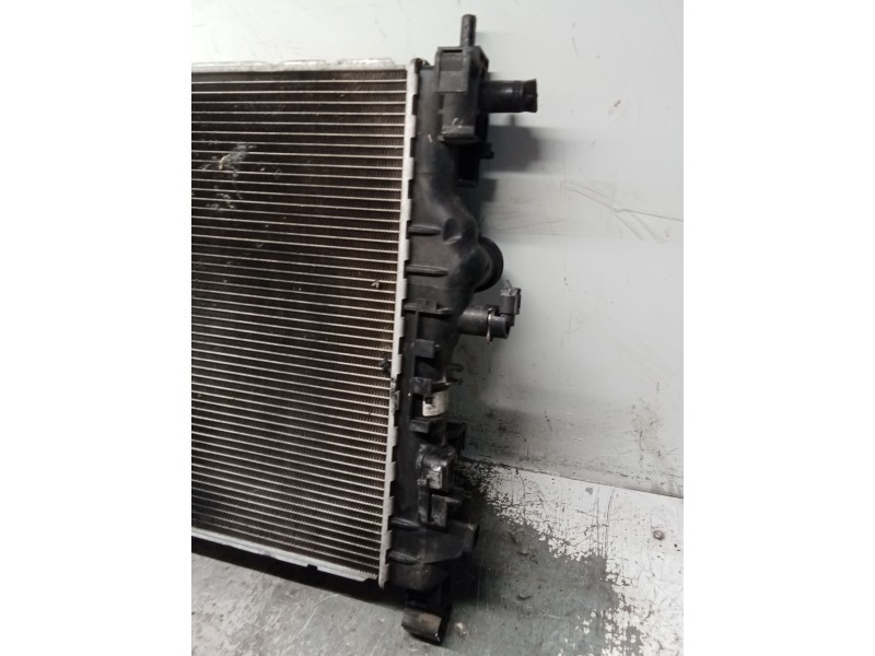 Recambio de radiador agua para opel astra j sedán 1.6 cdti (69) referencia OEM IAM 13393983  