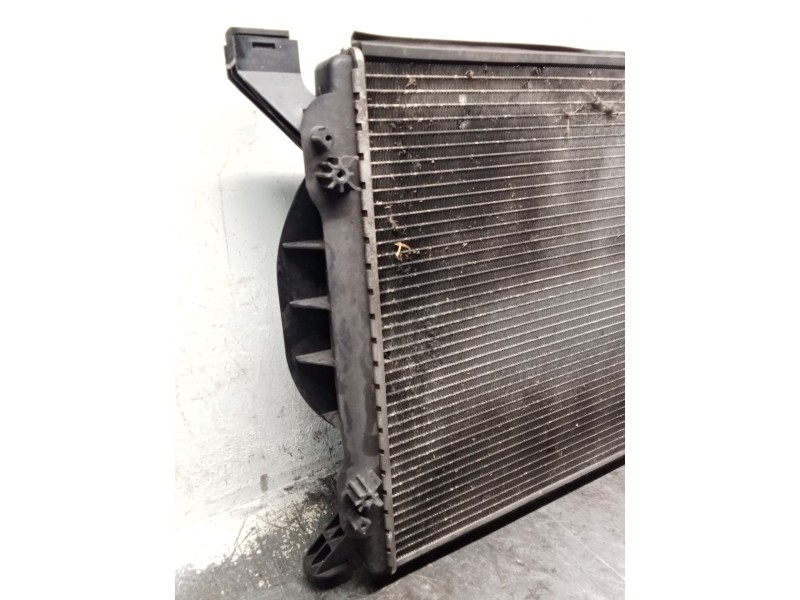 Recambio de radiador agua para audi a4 b7 avant (8ed) 2.0 tdi 16v referencia OEM IAM 8E0121251A  