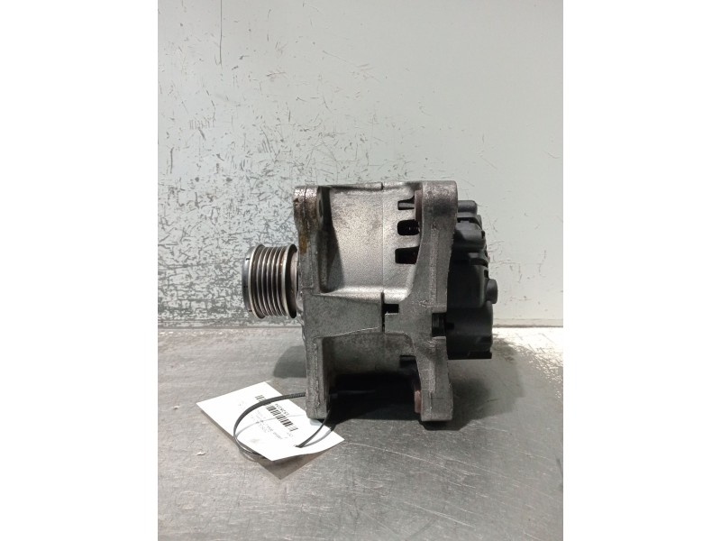 Recambio de alternador para renault megane ii (bm0/1_, cm0/1_) 1.5 dci (bm1e, cm1e) referencia OEM IAM 8200772726 2605275B 