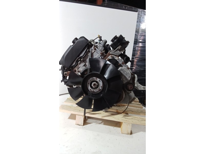 Recambio de motor completo para iveco massif single cab 3.0 hpi referencia OEM IAM 2122 228161 79996  
