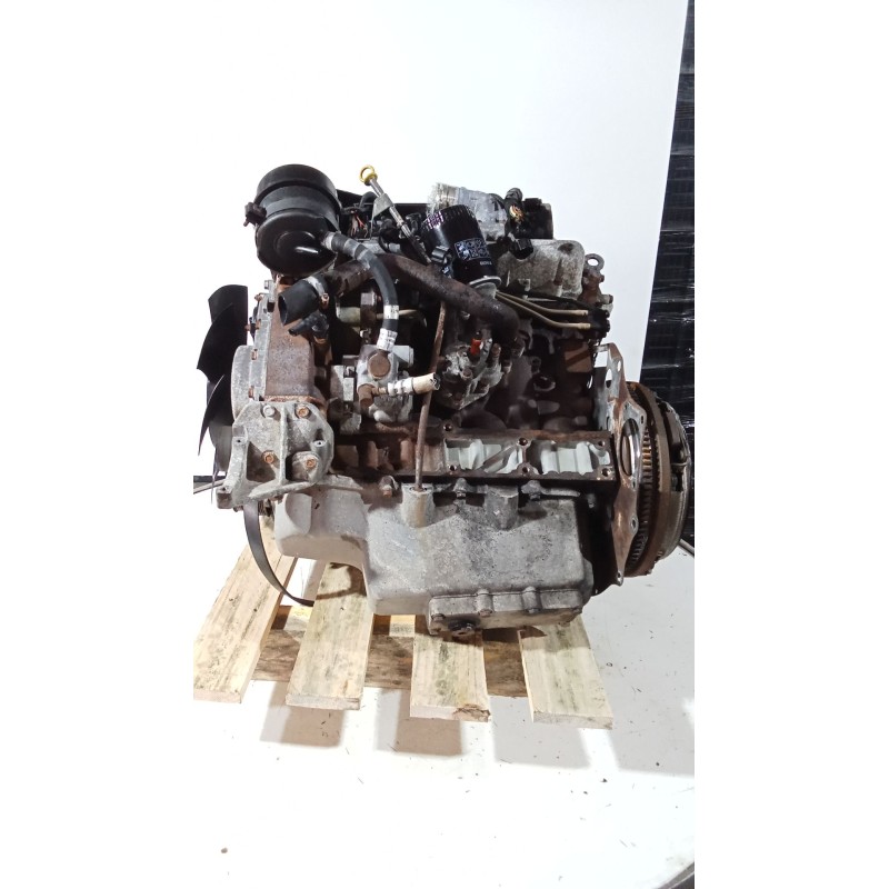 Recambio de motor completo para iveco massif single cab 3.0 hpi referencia OEM IAM 2122 228161 79996  