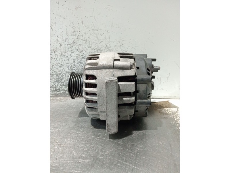 Recambio de alternador para opel astra j sedán 1.6 cdti (69) referencia OEM IAM 13586366 2618063A 