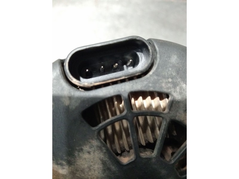 Recambio de alternador para ssangyong kyron 2.0 xdi 4x4 referencia OEM IAM A6651540202  