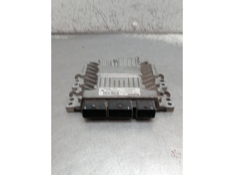 Recambio de centralita motor uce para renault megane ii (bm0/1_, cm0/1_) 1.5 dci (bm1e, cm1e) referencia OEM IAM 8200843713 S122
