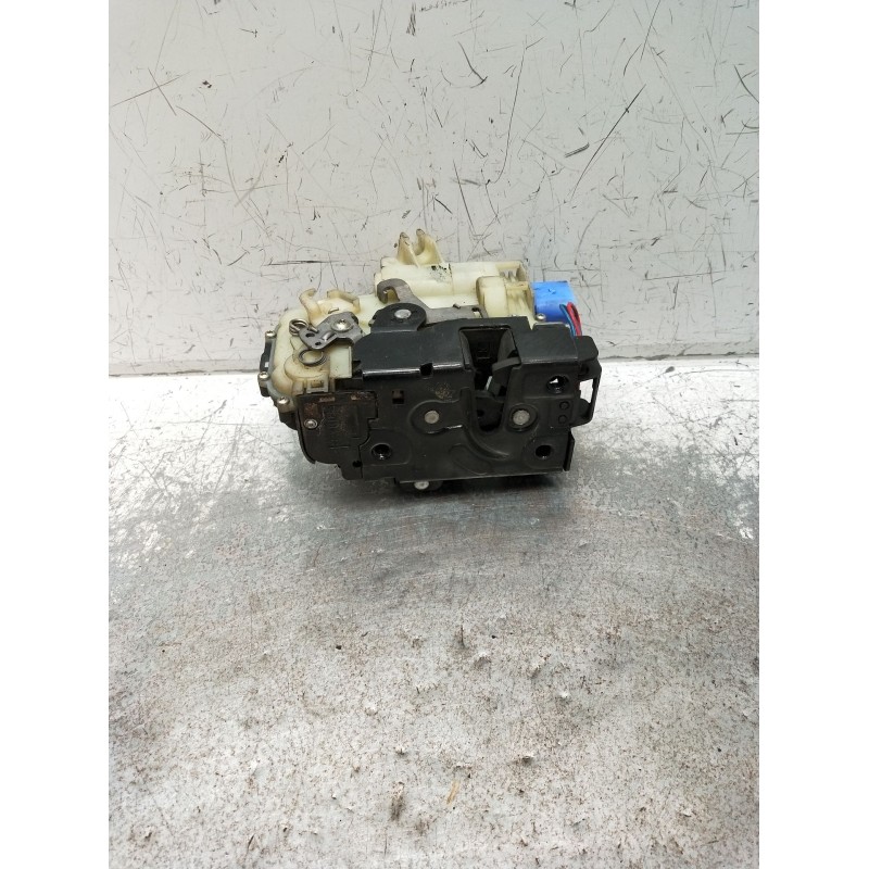 Recambio de motor cierre centralizado delantero izquierdo para seat cordoba (6l2) 1.9 tdi referencia OEM IAM 3B1837015AG 4P 