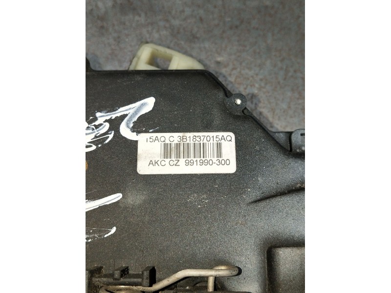 Recambio de motor cierre centralizado delantero izquierdo para seat cordoba (6l2) 1.9 tdi referencia OEM IAM 3B1837015AG 4P 