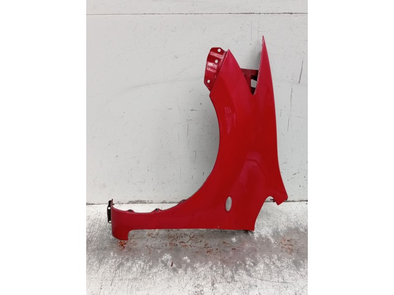 Recambio de aleta delantera izquierda para toyota auris (_e15_) 1.4 d-4d (nde150_) referencia OEM IAM   