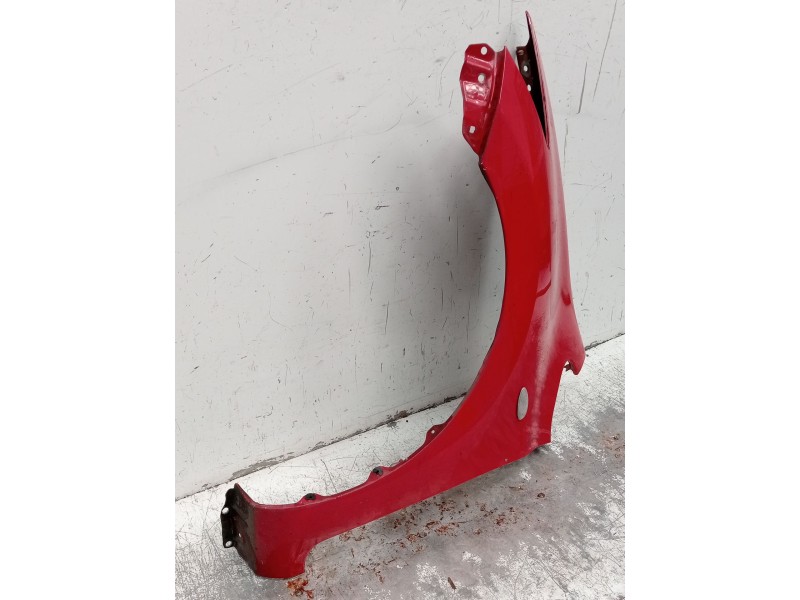 Recambio de aleta delantera izquierda para toyota auris (_e15_) 1.4 d-4d (nde150_) referencia OEM IAM   