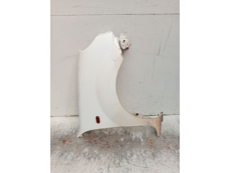 Recambio de aleta delantera derecha para renault kangoo express (fc0/1_) 1.9 dci 4x4 (fc0v) referencia OEM IAM   