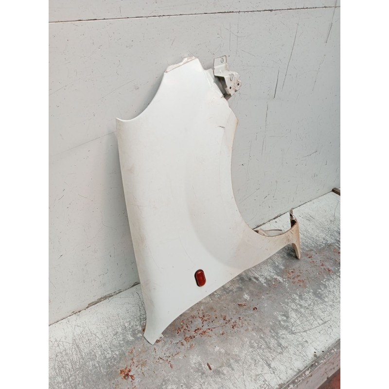 Recambio de aleta delantera derecha para renault kangoo express (fc0/1_) 1.9 dci 4x4 (fc0v) referencia OEM IAM   