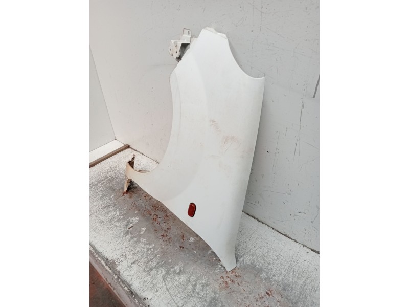 Recambio de aleta delantera izquierda para renault kangoo express (fc0/1_) 1.9 dci 4x4 (fc0v) referencia OEM IAM   