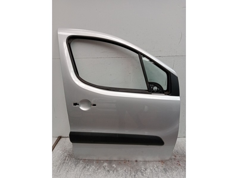 Recambio de puerta delantera derecha para peugeot partner tepee 1.6 hdi 90 referencia OEM IAM  5P 