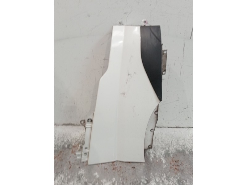 Recambio de aleta delantera derecha para iveco daily vi furgoneta 33s13, 35s13, 35c13 referencia OEM IAM   