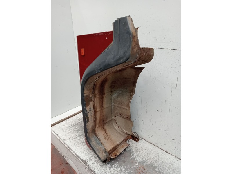 Recambio de aleta delantera izquierda para iveco massif single cab 3.0 hpi referencia OEM IAM   