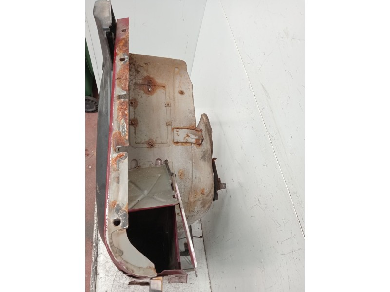 Recambio de aleta delantera derecha para iveco massif single cab 3.0 hpi referencia OEM IAM   