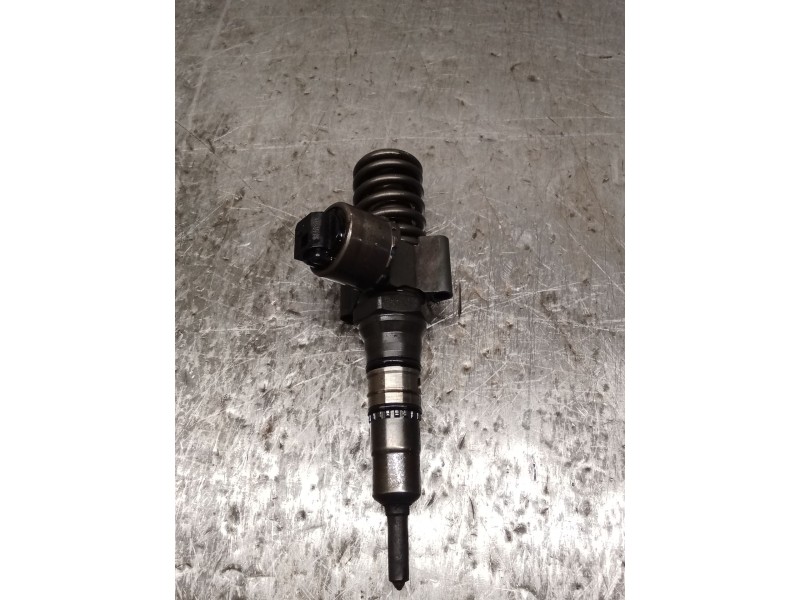 Recambio de inyector para audi a4 b7 avant (8ed) 2.0 tdi 16v referencia OEM IAM 03G130073G 0414720404 BOSCH