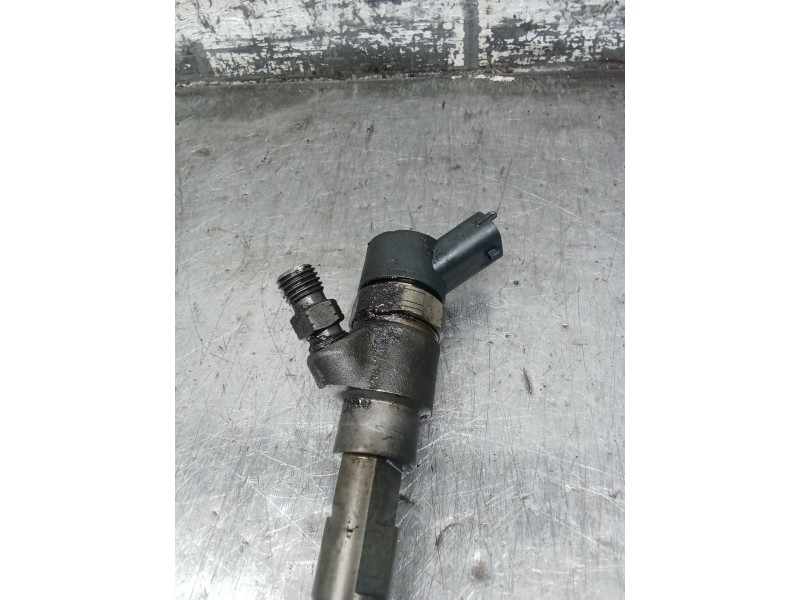 Recambio de inyector para hyundai sonata v (nf) 2.0 crdi referencia OEM IAM 3380027400 0445110258 BOSCH