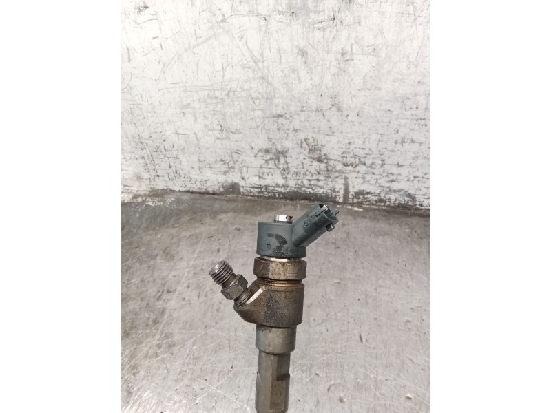 Recambio de inyector para hyundai sonata v (nf) 2.0 crdi referencia OEM IAM 3380027400 0445110258 BOSCH