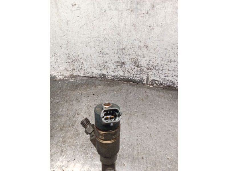 Recambio de inyector para hyundai sonata v (nf) 2.0 crdi referencia OEM IAM 3380027400 0445110258 BOSCH