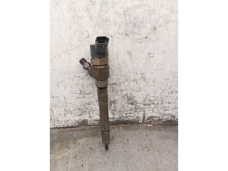 Recambio de inyector para hyundai sonata v (nf) 2.0 crdi referencia OEM IAM 3380027400 0445110258 BOSCH