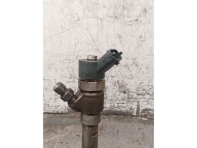 Recambio de inyector para hyundai sonata v (nf) 2.0 crdi referencia OEM IAM 3380027400 0445110258 BOSCH