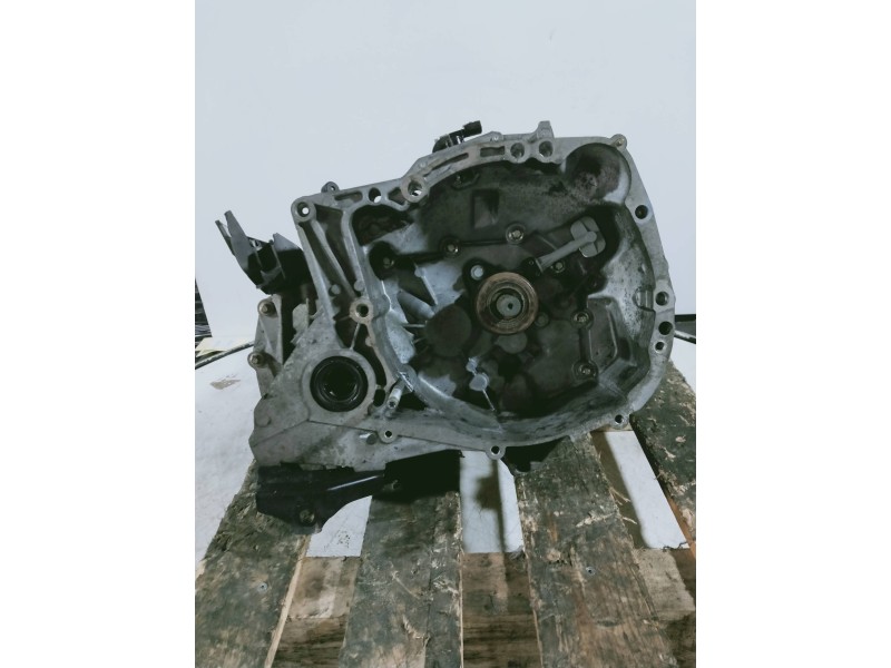 Recambio de caja cambios para renault clio iv business referencia OEM IAM JH3367 S012436 5V