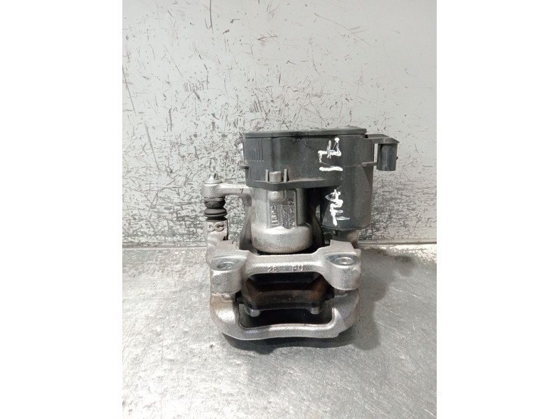 Recambio de pinza freno trasera izquierda para mercedes-benz cla shooting brake (x118) cla 200 d (118.612) referencia OEM IAM A2