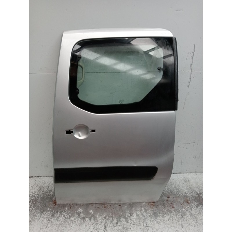 Recambio de puerta lateral corredera izquierda para peugeot partner tepee 1.6 hdi 90 referencia OEM IAM  5P 