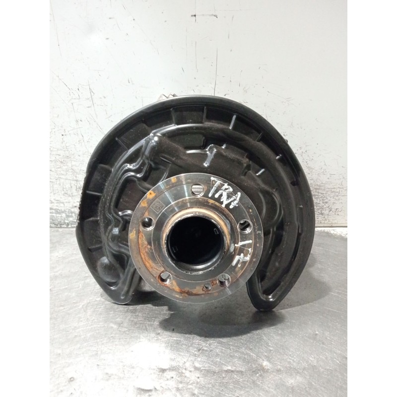 Recambio de mangueta trasera izquierda para mercedes-benz cla shooting brake (x118) cla 200 d (118.612) referencia OEM IAM 24705