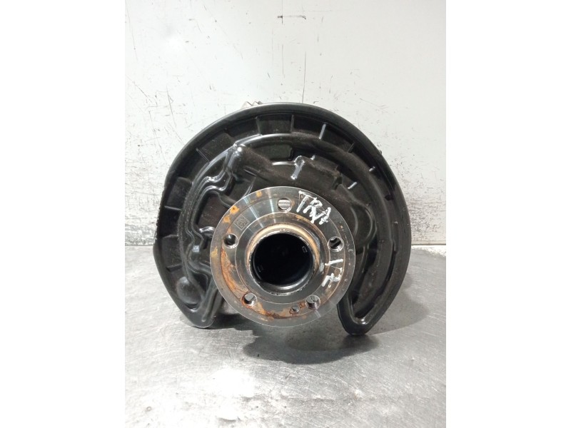 Recambio de mangueta trasera izquierda para mercedes-benz cla shooting brake (x118) cla 200 d (118.612) referencia OEM IAM 24705