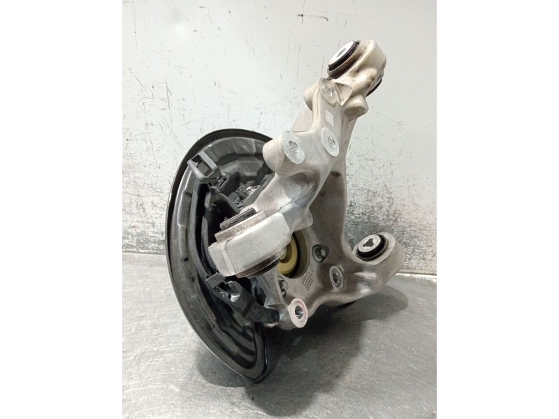 Recambio de mangueta trasera izquierda para mercedes-benz cla shooting brake (x118) cla 200 d (118.612) referencia OEM IAM 24705