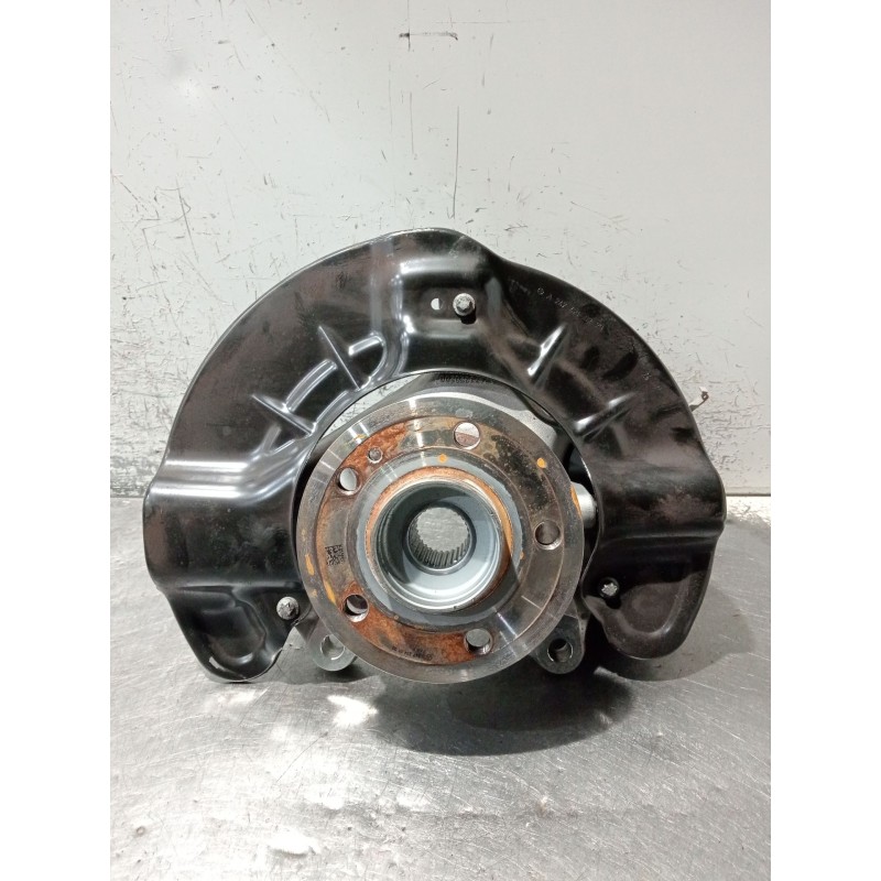 Recambio de mangueta delantera derecha para mercedes-benz cla shooting brake (x118) cla 200 d (118.612) referencia OEM IAM A2473