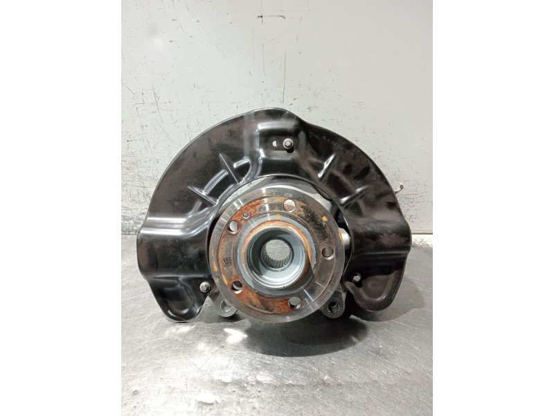 Recambio de mangueta delantera derecha para mercedes-benz cla shooting brake (x118) cla 200 d (118.612) referencia OEM IAM A2473